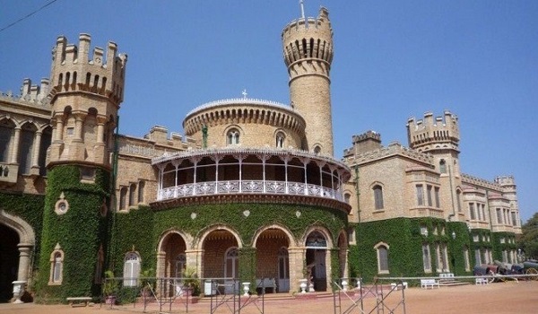 Featured Image of Bangalore Palace – 28.3 km