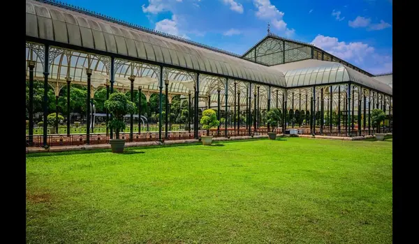 Featured Image of Lalbagh Botanical Garden